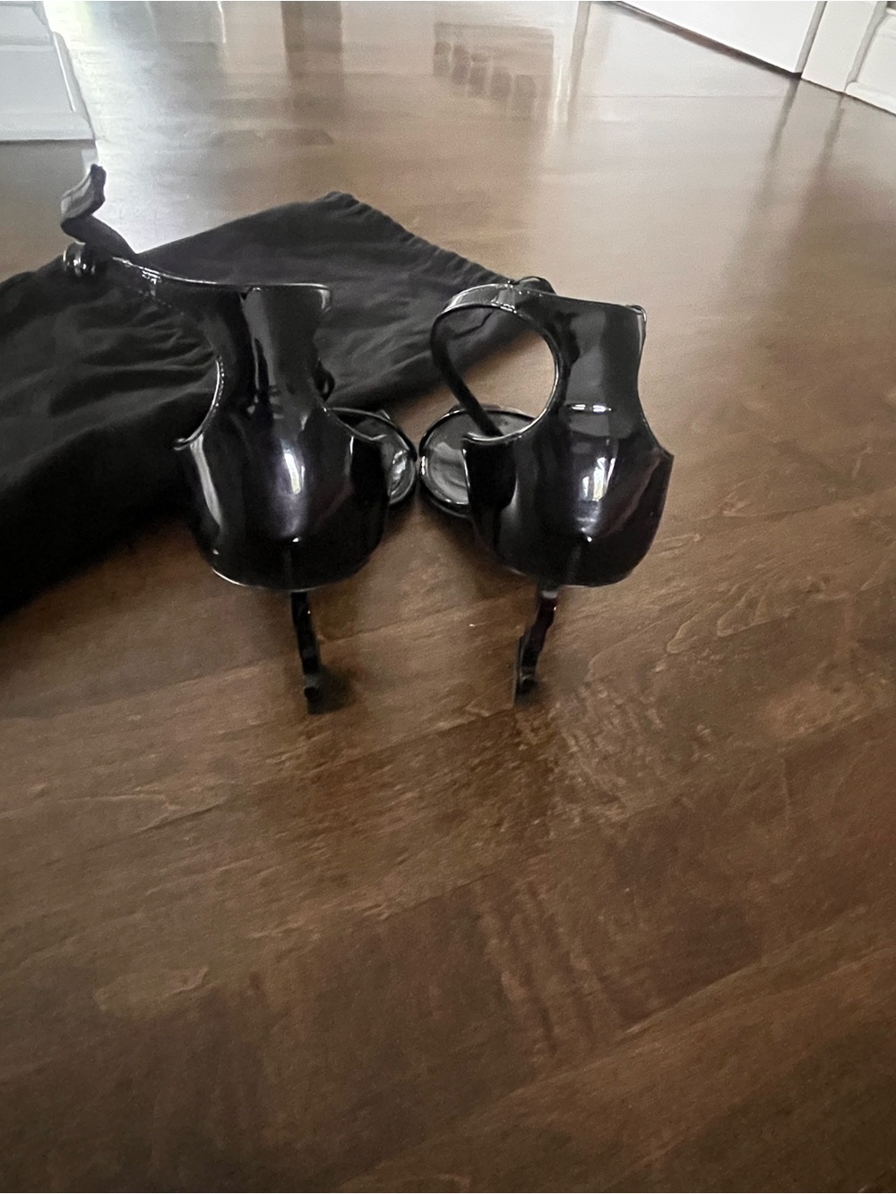 YSL OPYUM SANDALS IN PATENT LEATHER - Picture 9 of 12